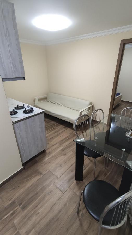 Home Apartments บาทูมิ ภายนอก รูปภาพ