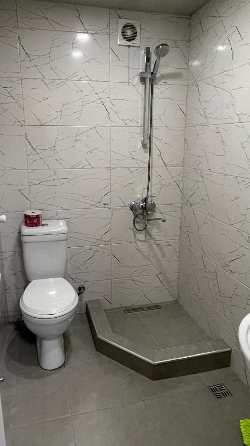 Home Apartments บาทูมิ ภายนอก รูปภาพ